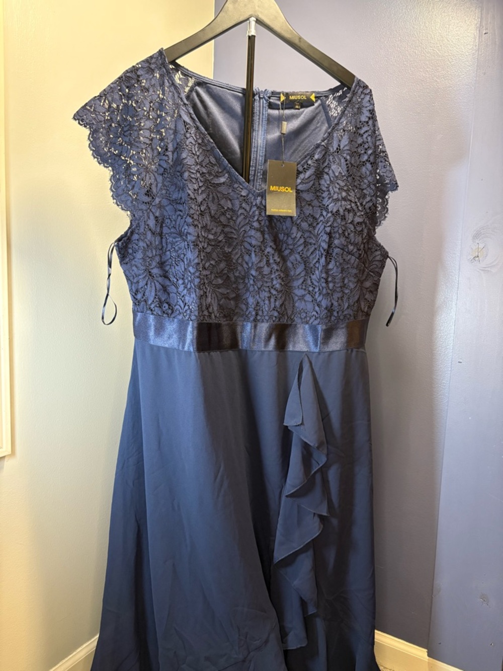 Miusol Navy Lace V-Neck Midi Dress with Satin Waistband